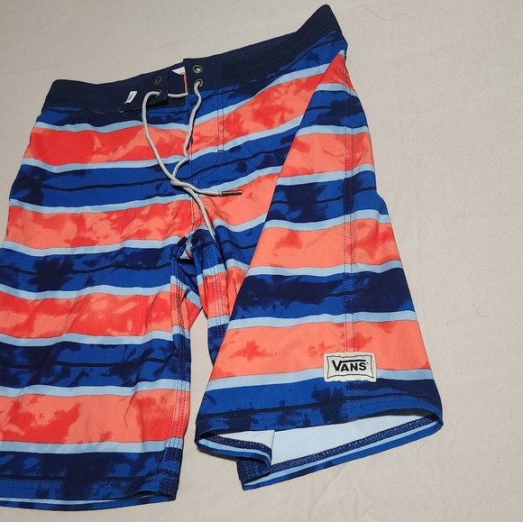 Vans Boys swim trunks/board shorts - Picture 5 of 7